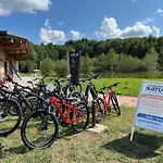 Les Woodies Nyaraló *